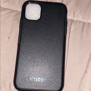 Black Otterbox IPhone 11 Case